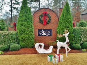 The entrance to Eagle Cove in Pelham is ready for Santa