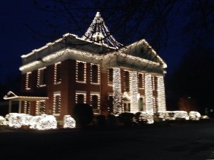 Yell County Court House decked out for Christmas